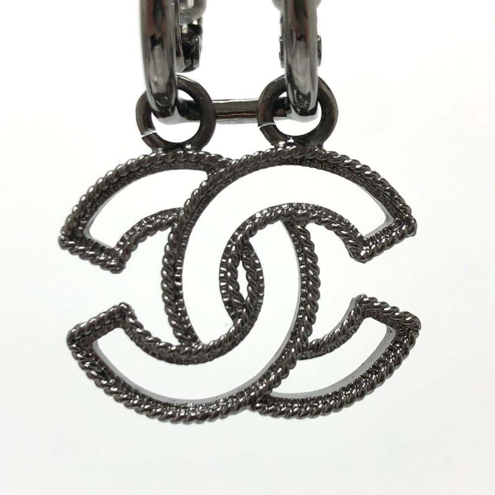 Chanel Clip-On Earrings #207384C70B - Picture 3 of 9